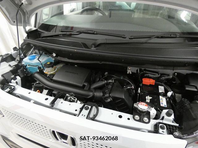 Honda N BOX 2025-11 7456178-24