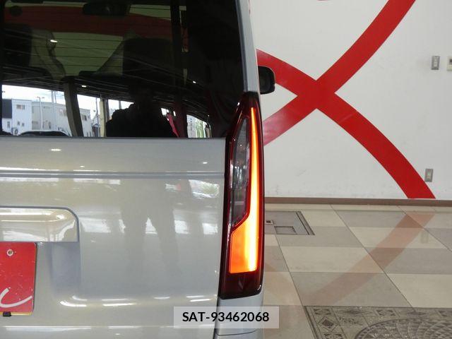 Honda N BOX 2025-11 7456178-28