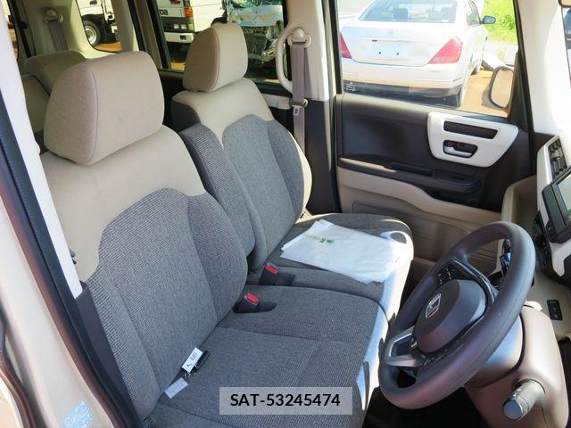 Honda N BOX 2017-10 7456184-12