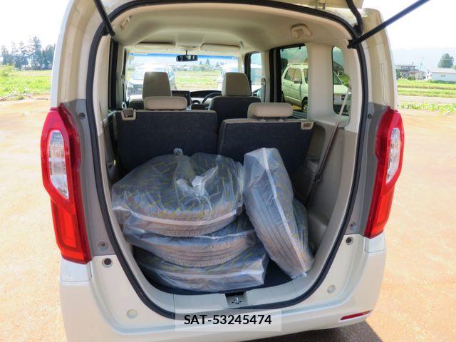 Honda N BOX 2017-10 7456184-8