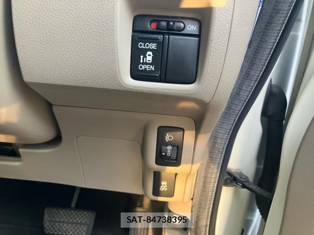 Honda N BOX 2012-03 7456190-16