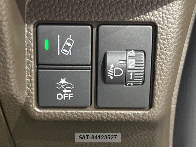 Honda N BOX 2023-07 7501790-5