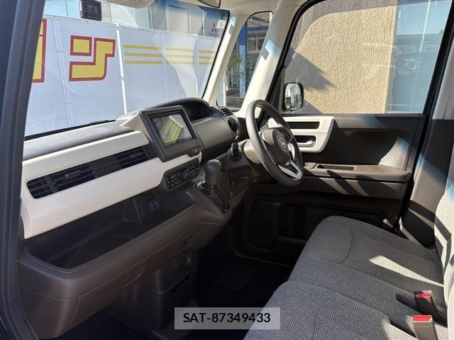 Honda N BOX 2021-06 7562526-14