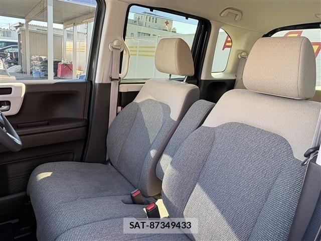 Honda N BOX 2021-06 7562526-17