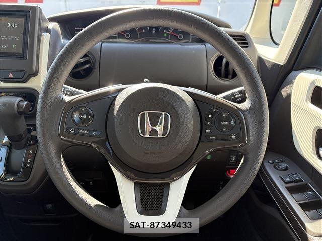 Honda N BOX 2021-06 7562526-21