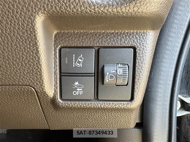 Honda N BOX 2021-06 7562526-29