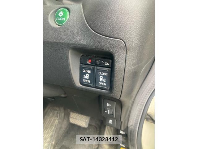 Honda N BOX 2013-06 7618562-18