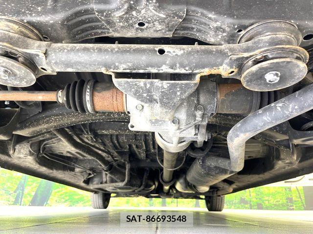Honda N BOX 2022-03 7618550-19