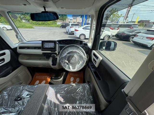 Honda N BOX 2019-02 7726344-13