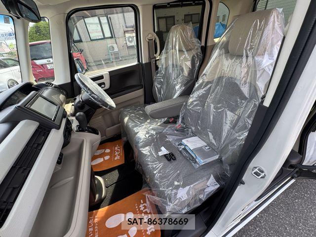 Honda N BOX 2019-02 7726344-17