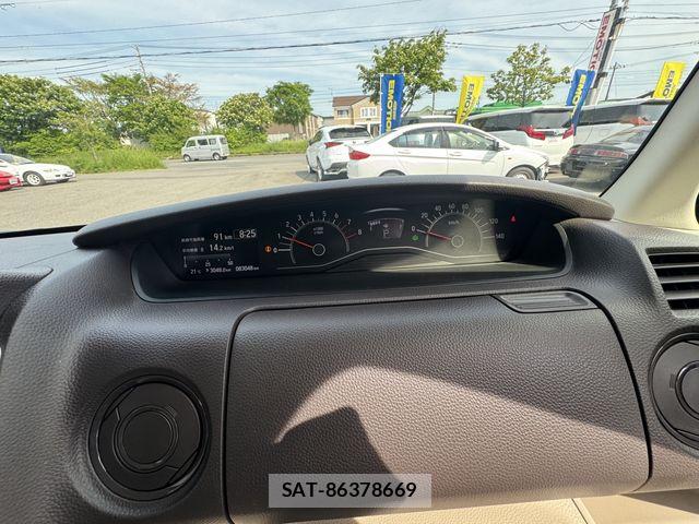 Honda N BOX 2019-02 7726344-18