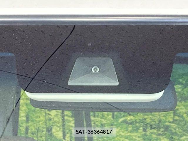 Honda N BOX 2022-03 7726340-4