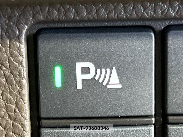 Honda N BOX 2023-05 7787500-7