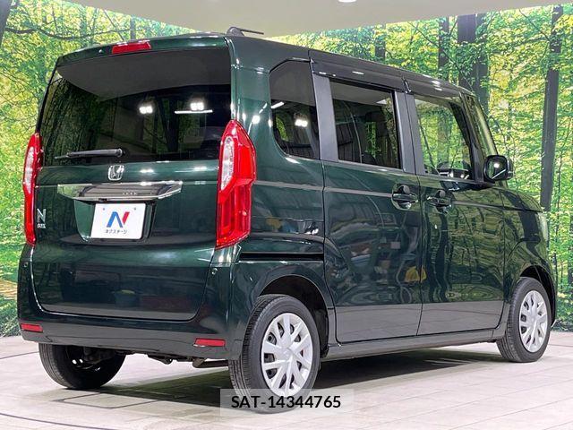 Honda N BOX 2018-09 7787497-16