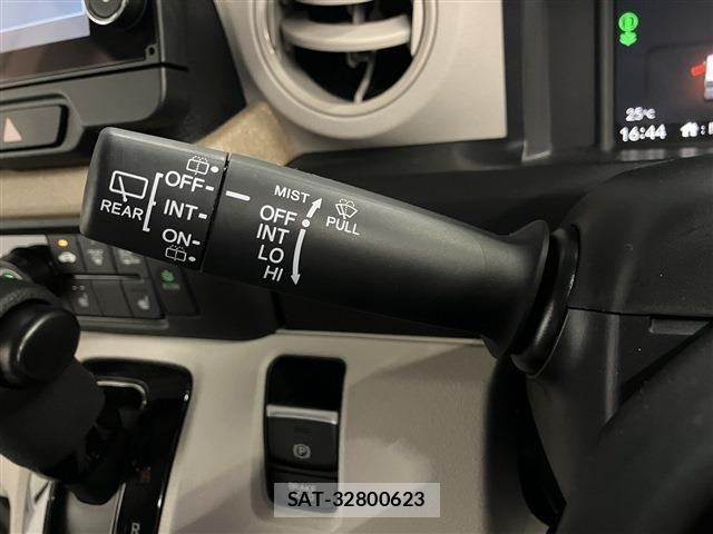 Honda N BOX 2024-06 7878205-18