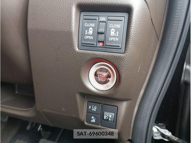 Honda N BOX 2021-04 7962853-16