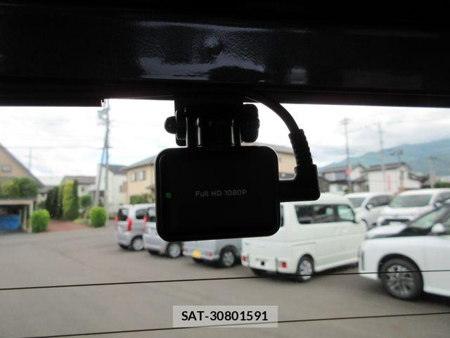 Honda N BOX 2025-01 7962841-27