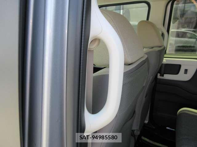 Honda N BOX 2022-01 7962846-15