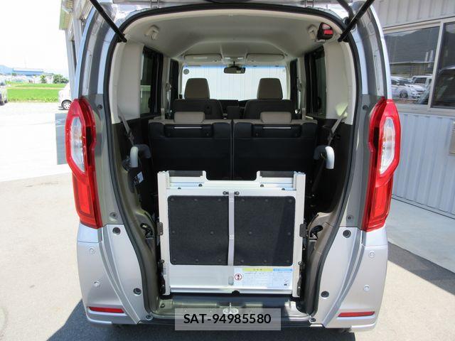 Honda N BOX 2022-01 7962846-17