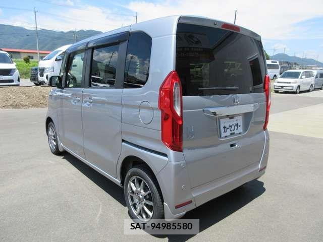 Honda N BOX 2022-01 7962846-6