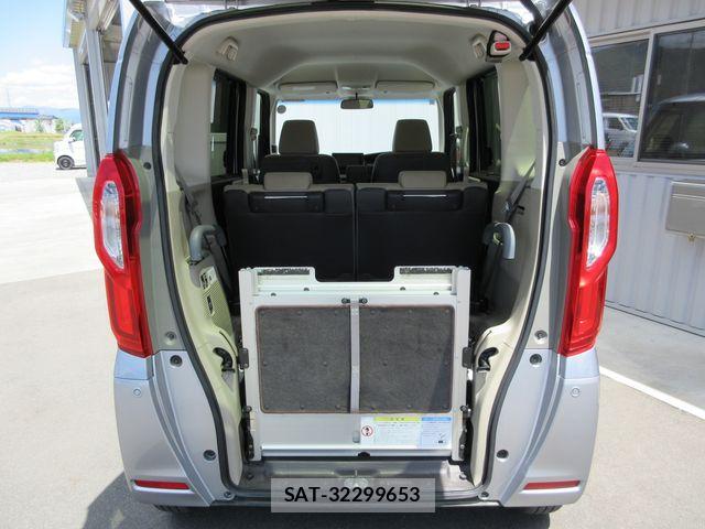 Honda N BOX 2020-04 7962850-18