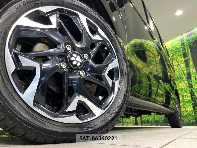 Honda N BOX 2023-07 7962851-12