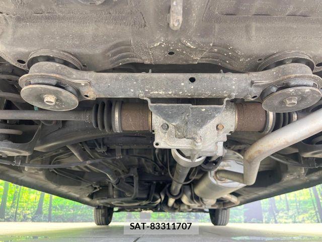 Honda N BOX 2017-12 7962854-18