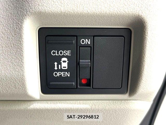 Honda N BOX 2026-01 7980217-2