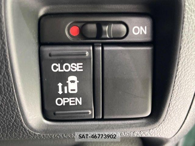 Honda N BOX 2016-11 8037095-2