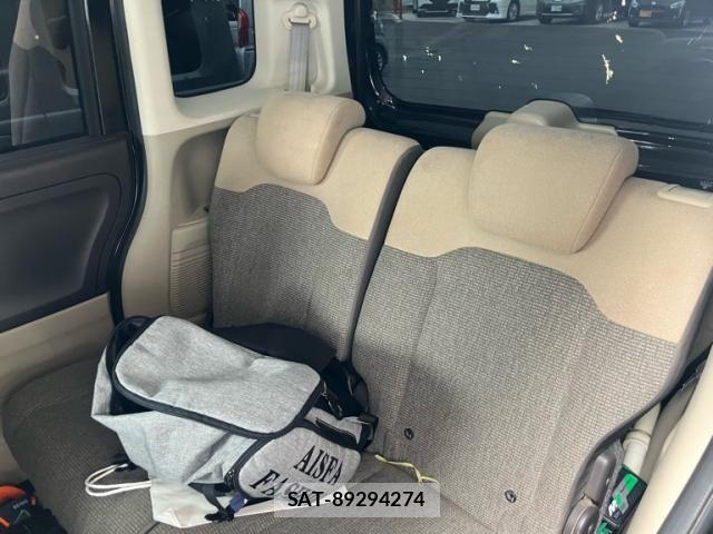 Honda N BOX 2017-11 8074843-13