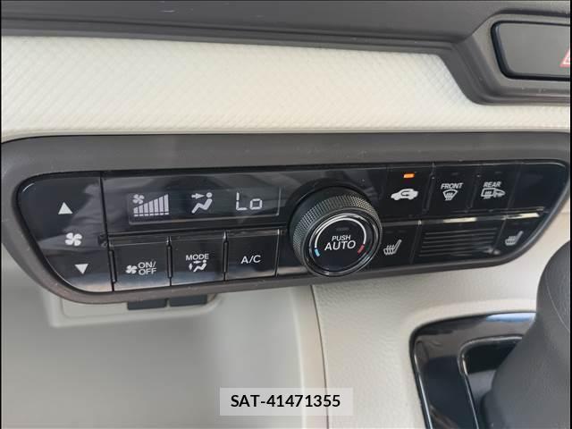 Honda N BOX 2017-09 8074841-12