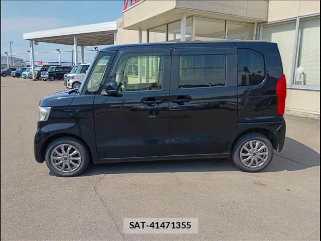 Honda N BOX 2017-09 8074841-4