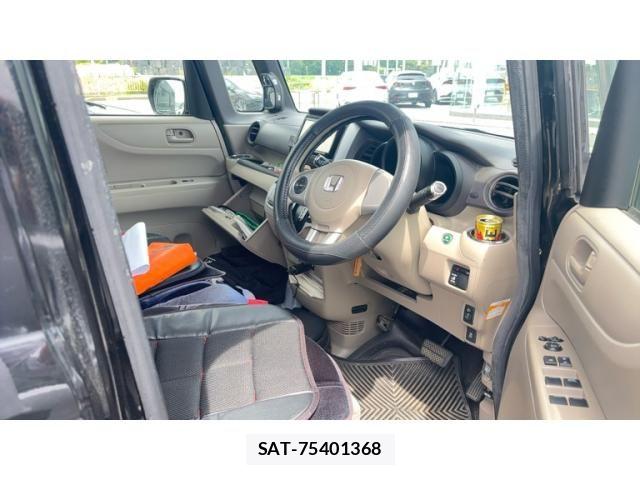 Honda N BOX 2014-02 8074844-2