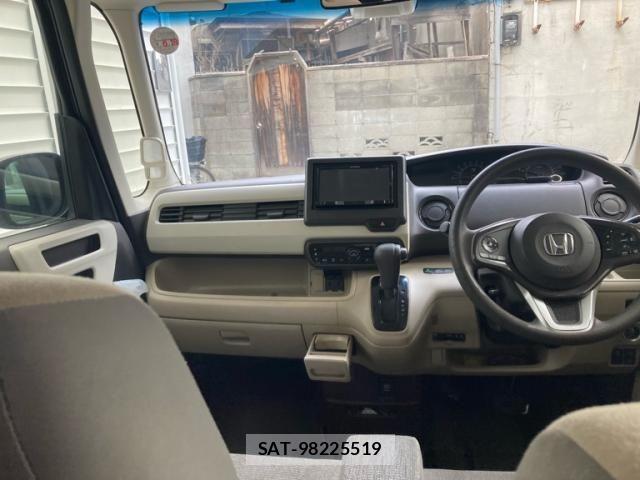 Honda N BOX 2018-11 8100719-14