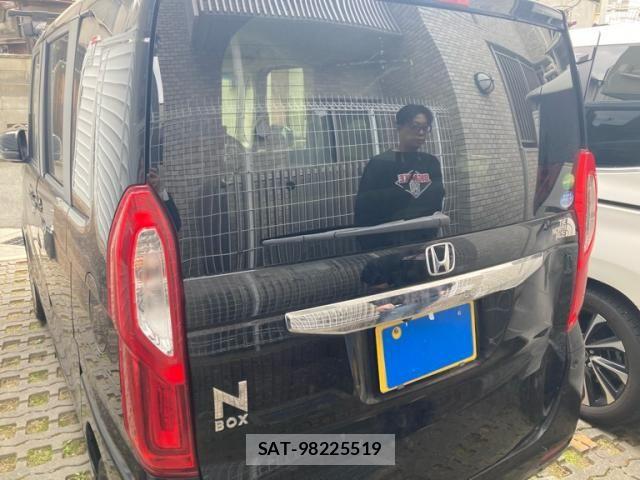 Honda N BOX 2018-11 8100719-1