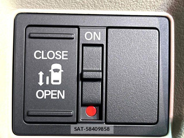 Honda N BOX 2026-06 8131489-3
