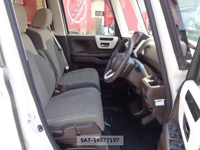 Honda N BOX 2021-03 8146270-13