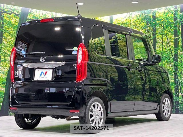 Honda N BOX 2019-07 8146271-16