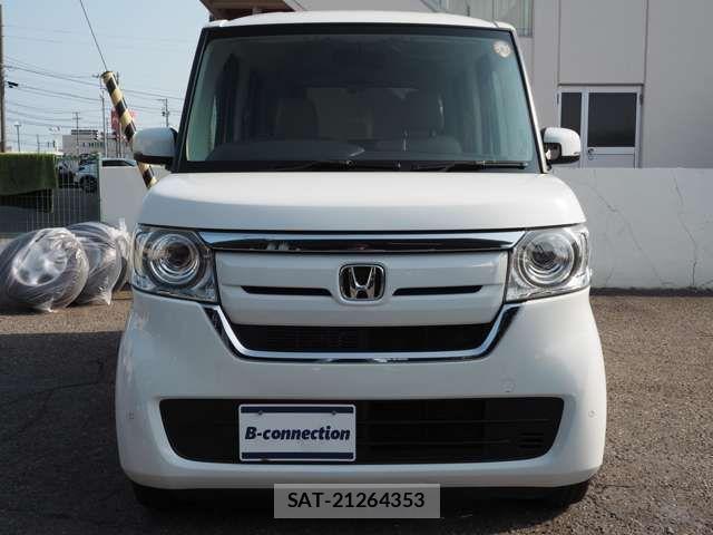 Honda N BOX 2019-06 8209004-3