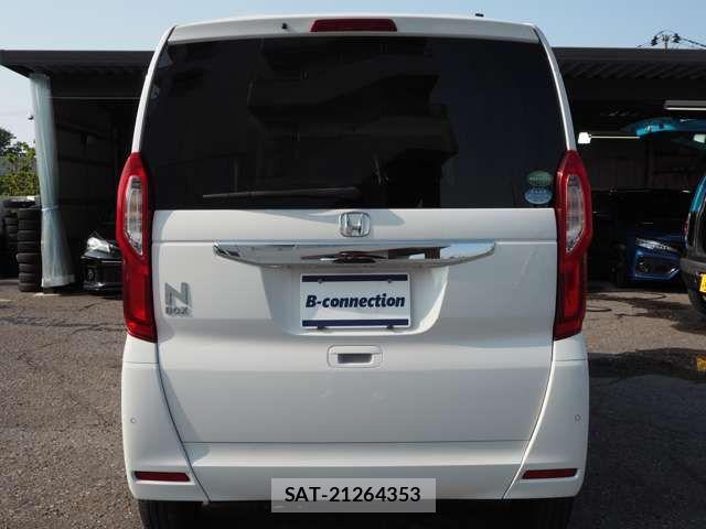 Honda N BOX 2019-06 8209004-4