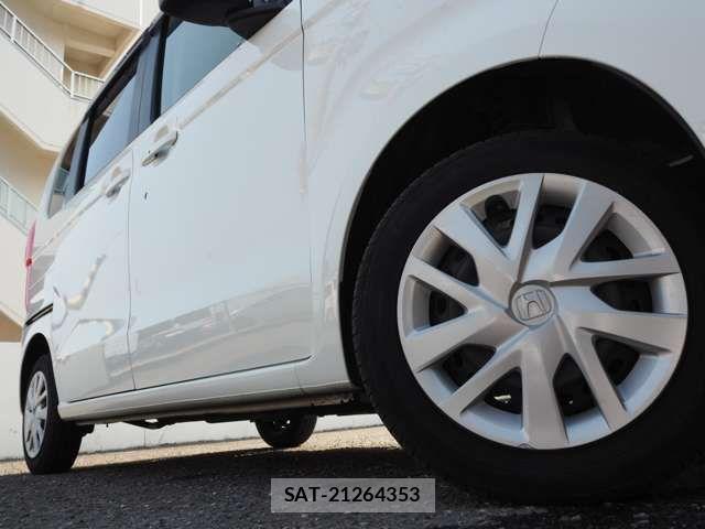 Honda N BOX 2019-06 8209004-6