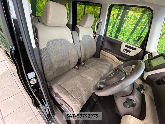 Honda N BOX 2018-03 8209005-7