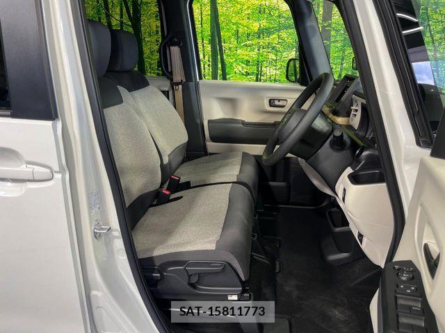 Honda N BOX 2026-05 8209000-7