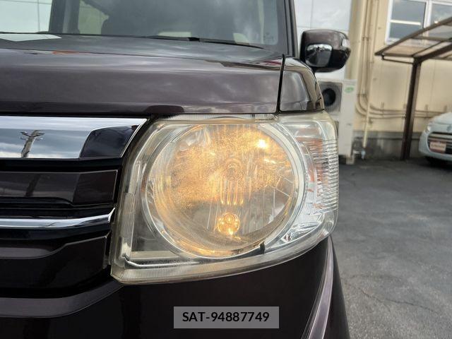 Honda N BOX 2017-02 8230997-23