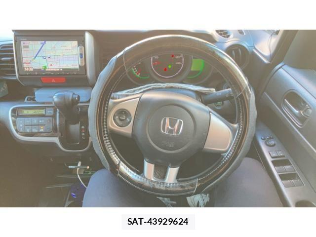 Honda N BOX 2014-11 8246078-17