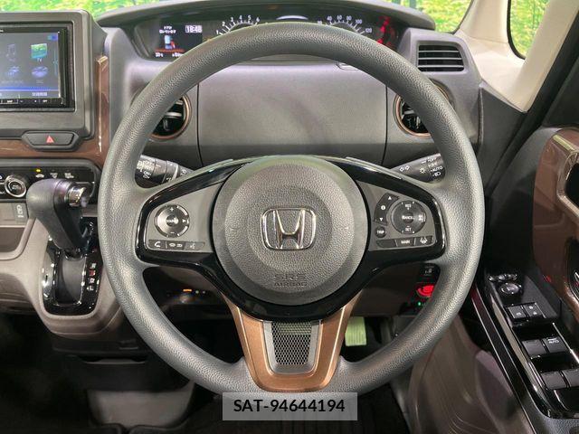 Honda N BOX 2018-11 8246074-10