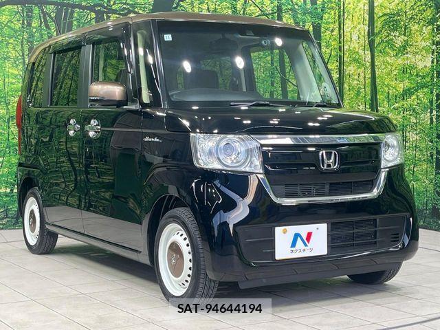 Honda N BOX 2018-11 8246074-15