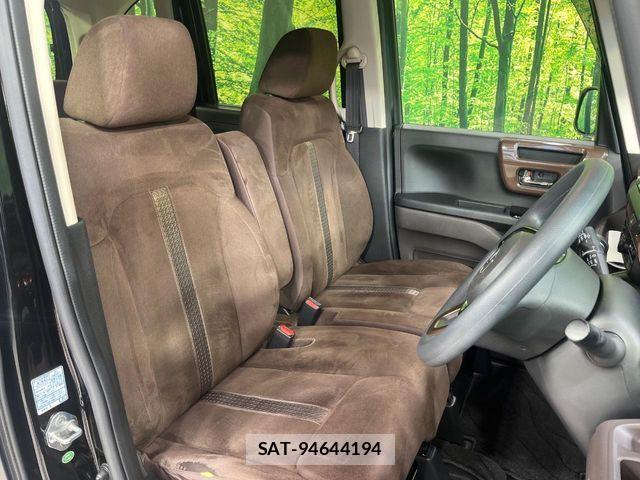 Honda N BOX 2018-11 8246074-7