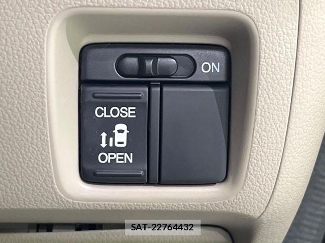 Honda N BOX 2013-03 8337013-4