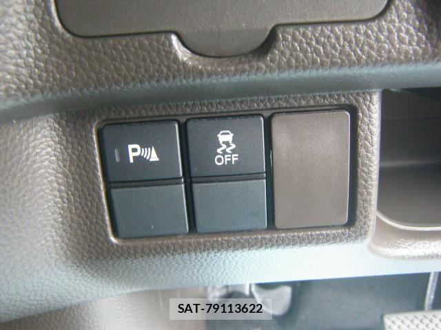 Honda N BOX 2023-03 8337010-22